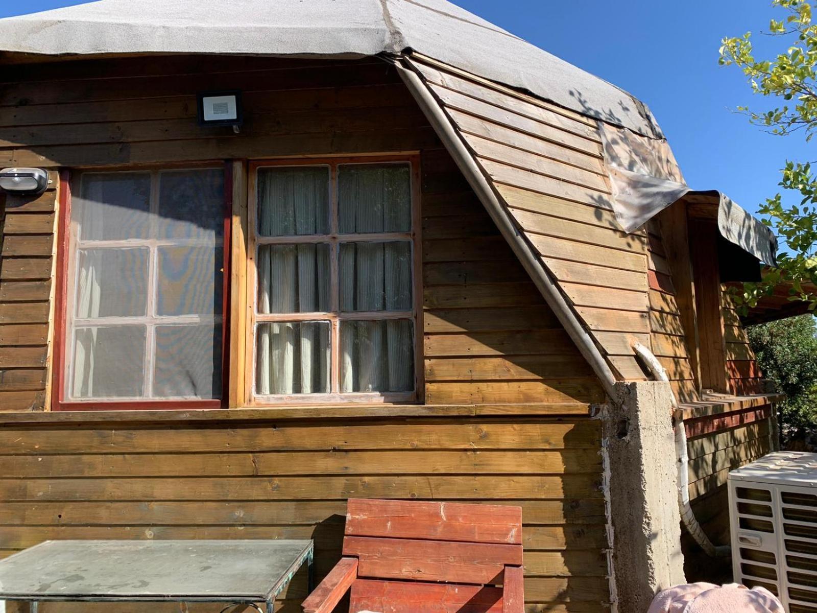 בקתת עץ בחורש במנות - דום גיאודזי - Wooden Cabin In Manot Экстерьер фото